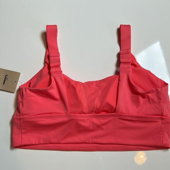 Nike Women’s Essential Scoop Neck Midkini Swim Top - Picture 6 of 11